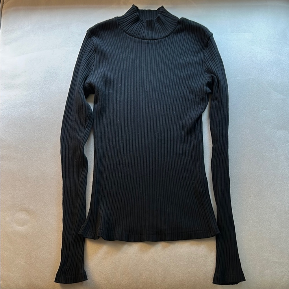 Brandy Melville Black Ribbed Fitted Long Sleeve Tee LIKE NEW OS
